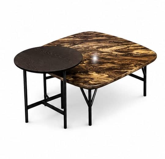Calyra center table